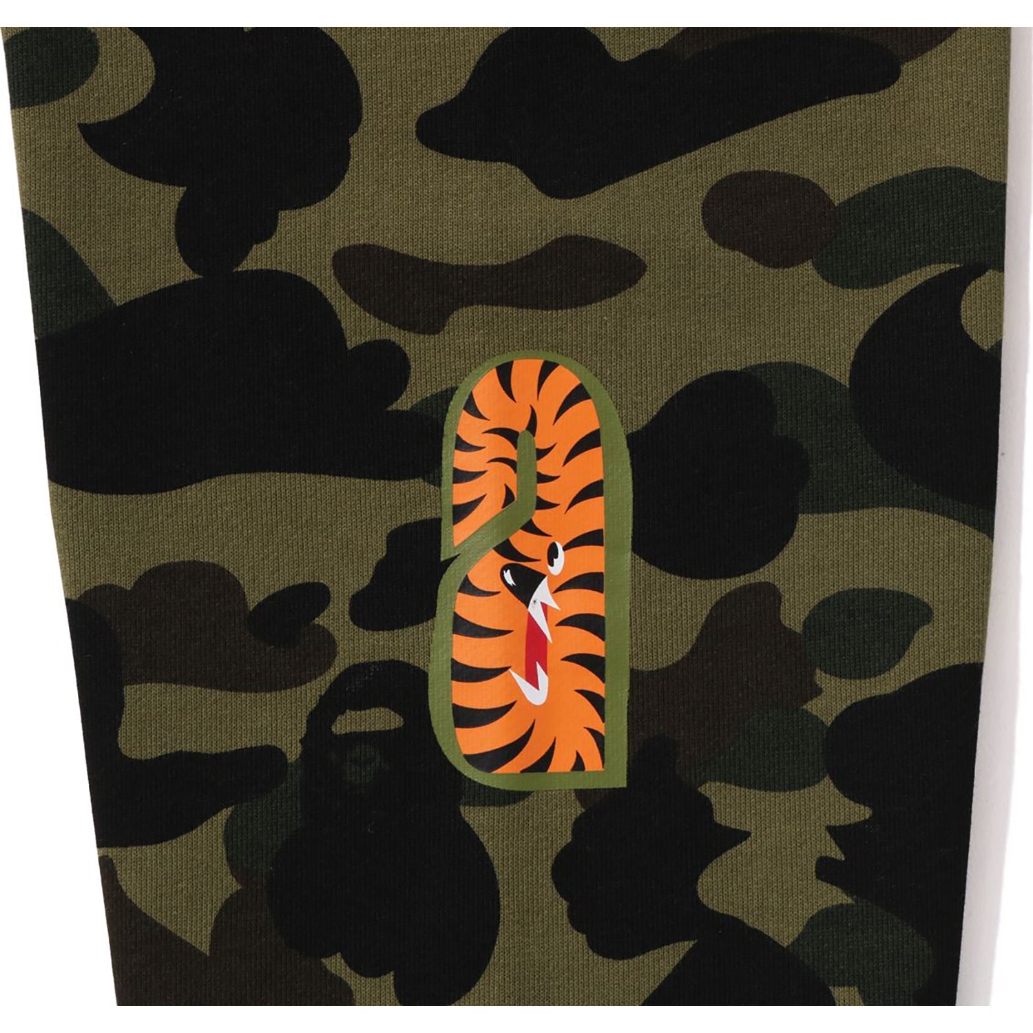 BAPE MENS 1ST CAMO SHARK CREWNECK SWEATSHIRT